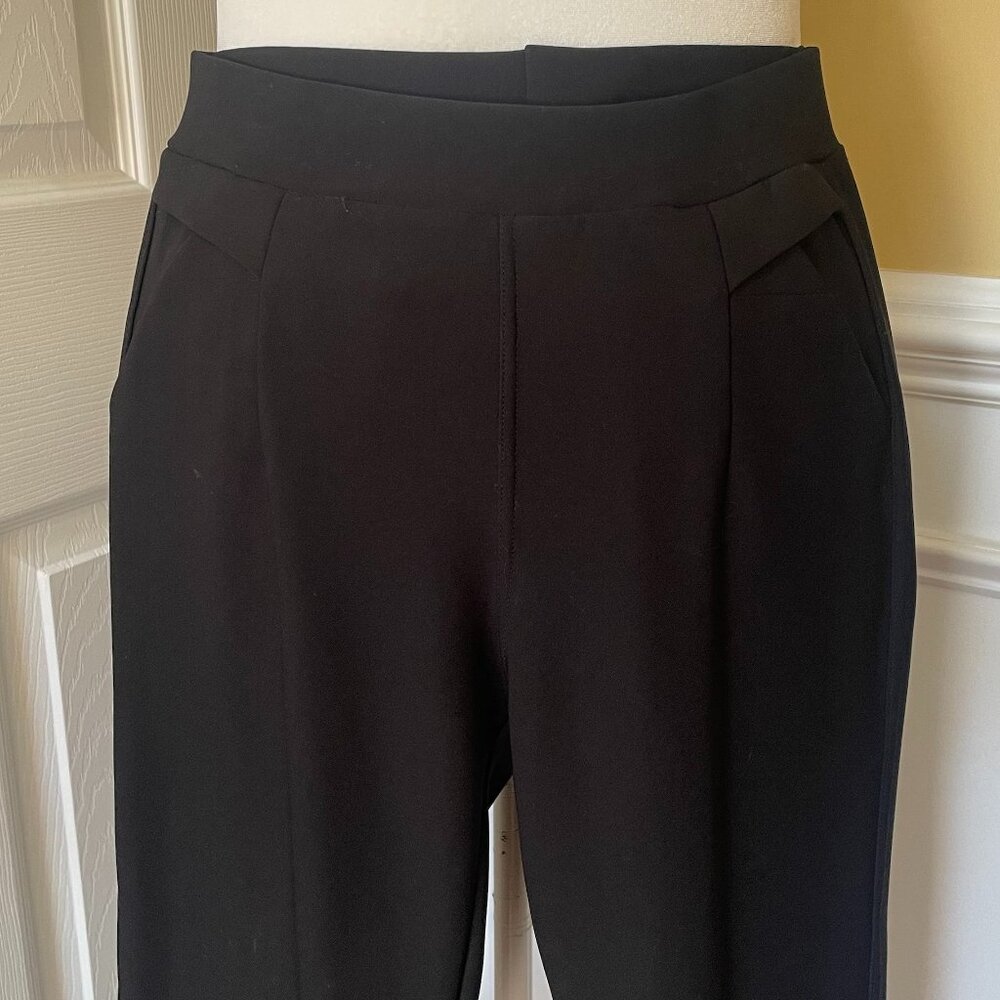 Women's Dress Pants Size M (6-8) Narrow Black Soft Synthetic Fabric Good Details